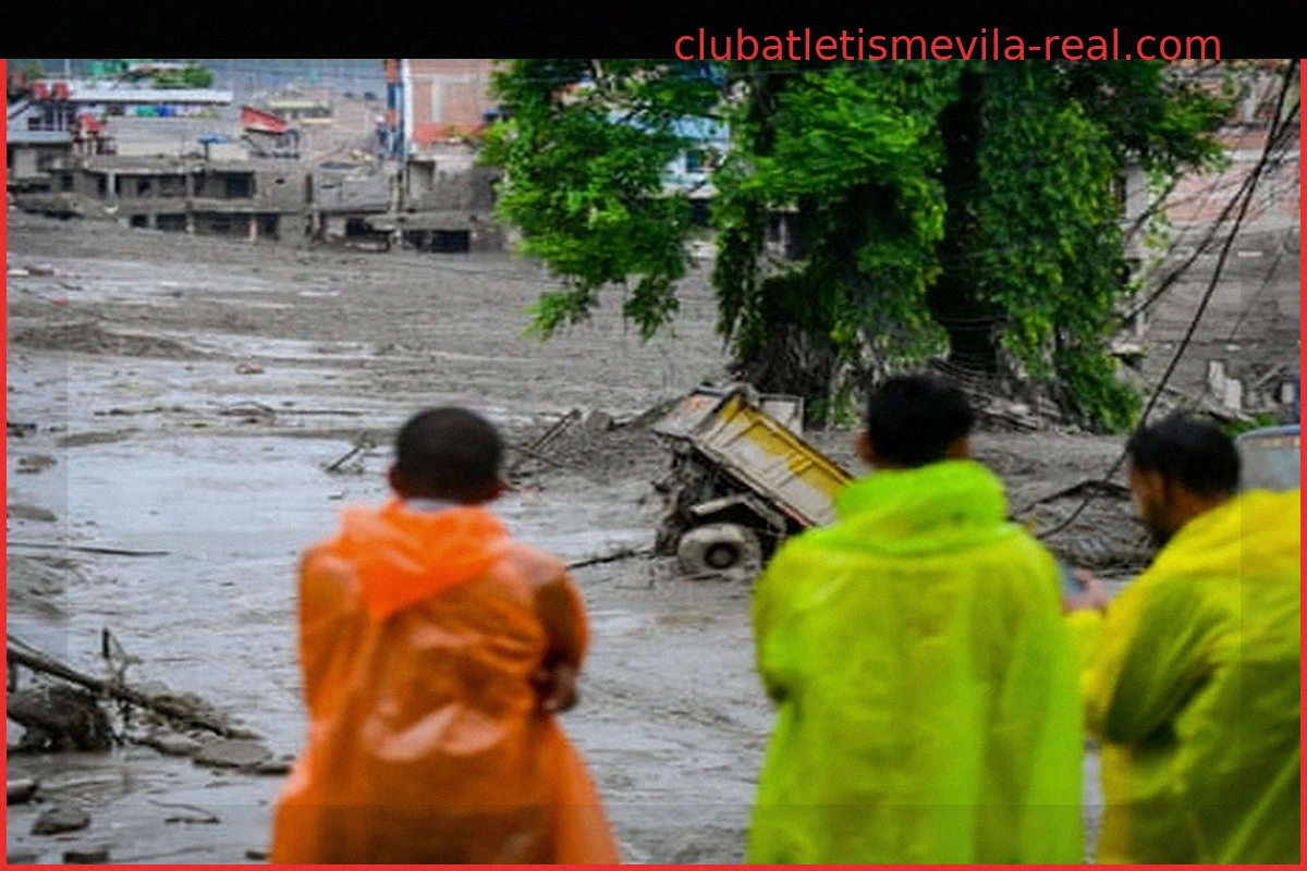 Inundaciones mortíferas en Nepal y Tíbet: Más de 500 desaparecidos reportados en Tíbet mientras continúan las labores de búsqueda de turistas